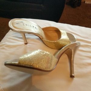 Gold glitter heels